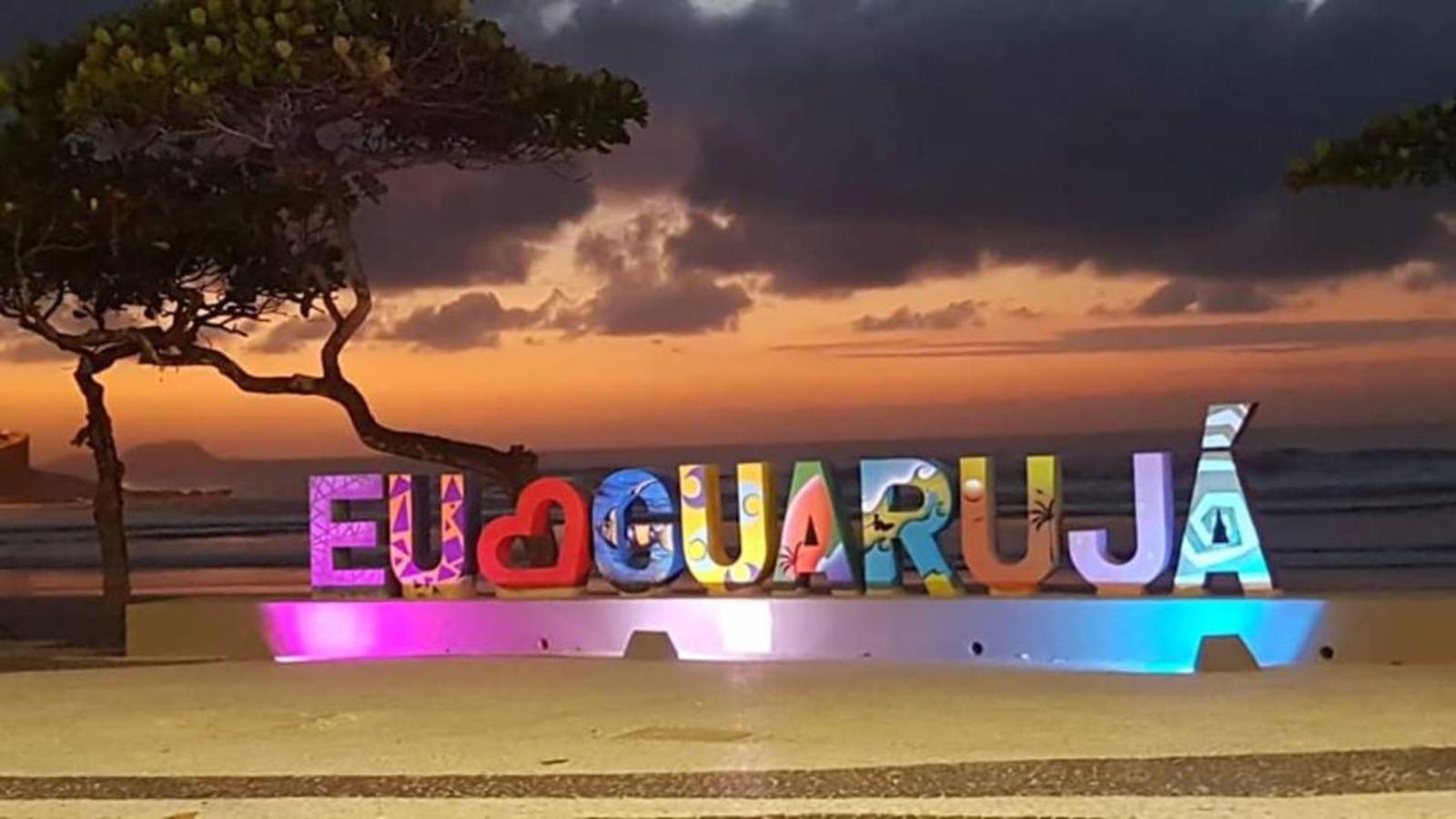 Apartamento 4 Quartos, 3 Banheiros, Vista Para O Mar Pitangueiras, Sacada, 1 Vaga De Garagem, Apenas 50 Metros Do Mar Guarujá Exteriér fotografie